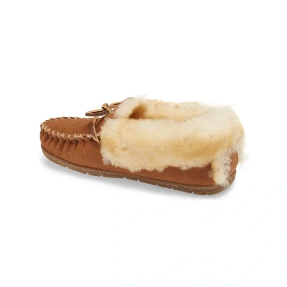 LL.Bean Wicked Good Genuine Shearling Moccasin Slipper - Picture 2 of 10